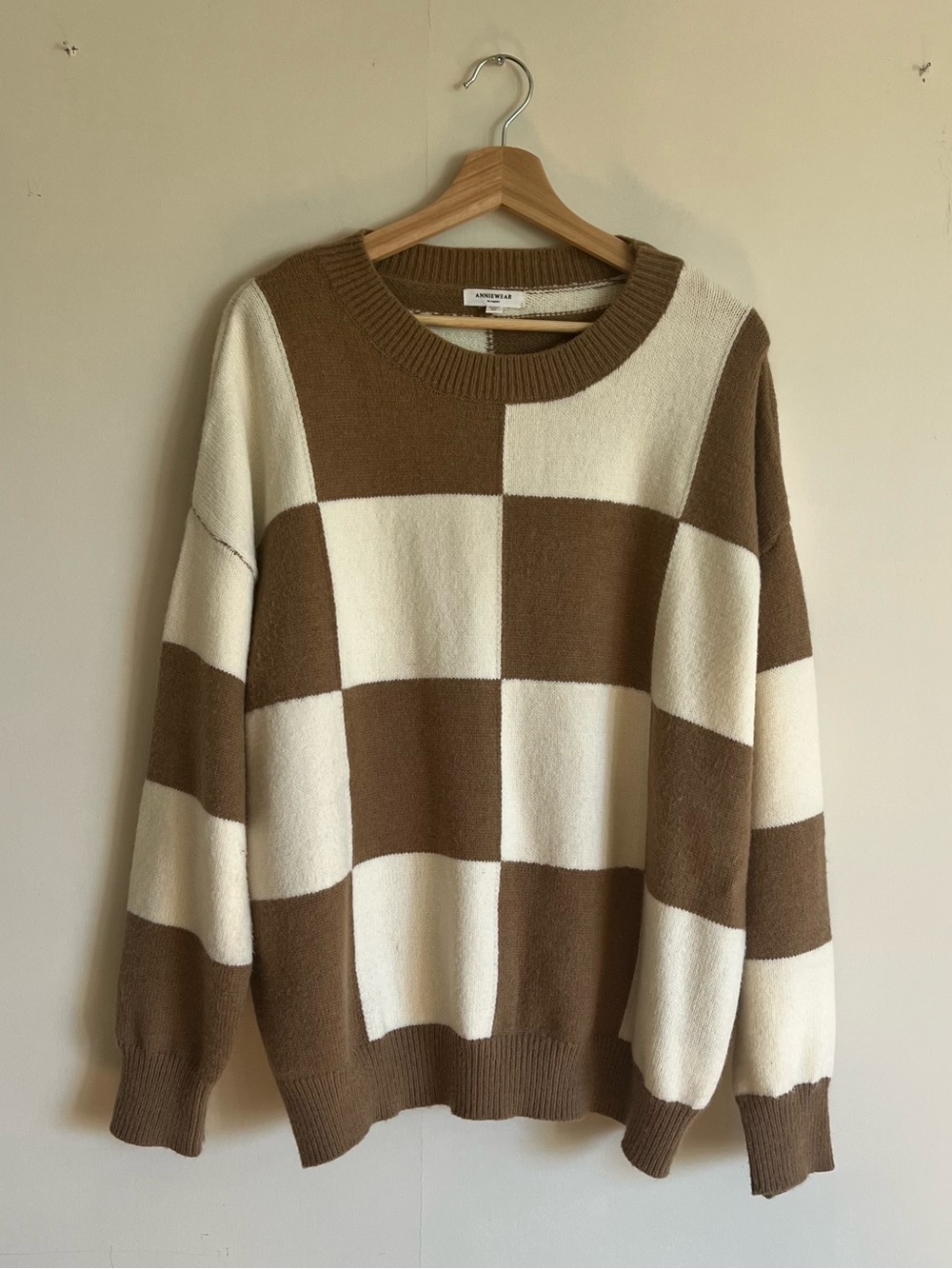 Anniewear Brown & Cream Checkerboard Crewneck Sweater